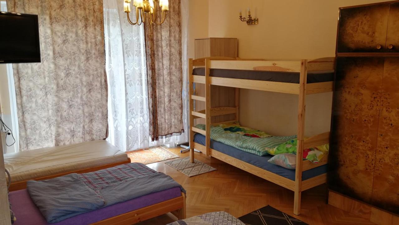 Tanie Noclegi Mieszkanka Zyrardow Exteriér fotografie