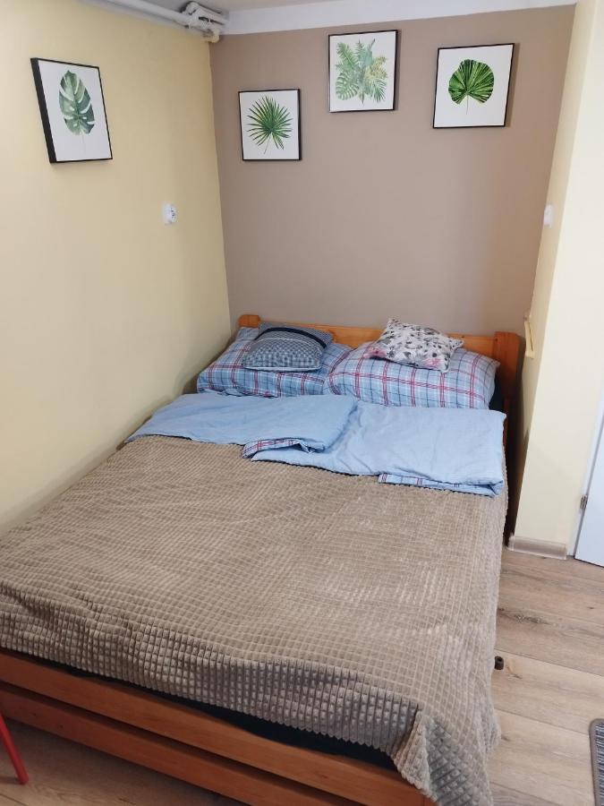 Tanie Noclegi Mieszkanka Zyrardow Exteriér fotografie